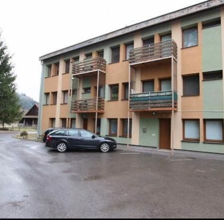 Apartman Vil Liptovsky Jan Lägenhet Liptovský Mikuláš Exteriör bild